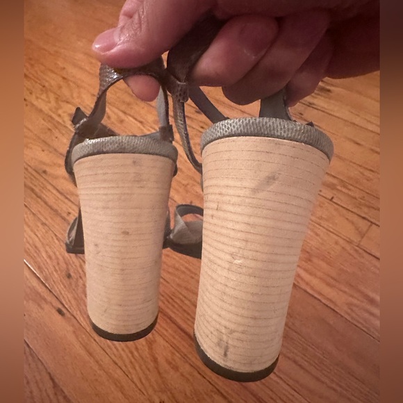 ICONIC GUCCI T STRAP HEELS SANDALS SIZE 8 - Picture 14 of 16